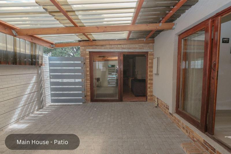 7 Bedroom Property for Sale in Chrismar Western Cape